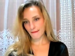 Webcam busty blonde stripped covered by oil anal mastur...