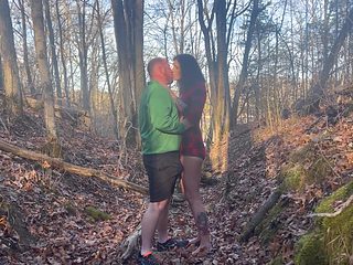 Public Sex On A Lake Trail