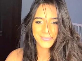 Her 4 TB Onlyfans folder is in the description