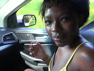 Ebony amateur Noemie Bilas drops her clothes to show he...