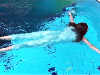 Underwater Show featuring mademoiselle&#039;s hd sex