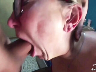 Blondie2307 Gets Bored and Gives a Blowjob Facial to a ...