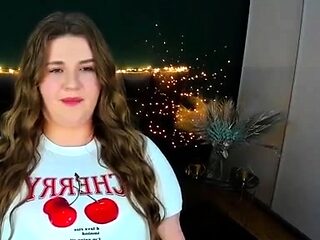 Love Chat Big Boobs Brunette Masturbating For Cam