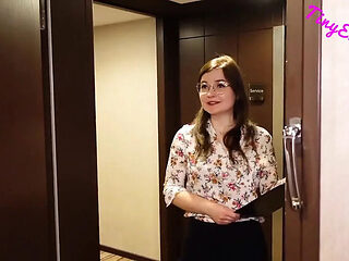 Hotel Guest Surprise Creampie - TinyEmily Shocked in Le...