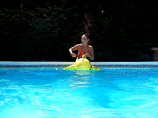 Nikki Gecko Cowboy Video