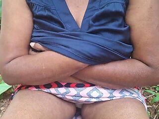Indian Village cougar Outdoor Demonstrate