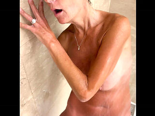 Amateur Homemade Shower Masturbation: Shaving & Soa...