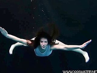 Gambling Loves Underwater Teen Clip