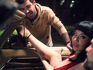 Vince Karter and Lucky Fate in a video with Little Puck