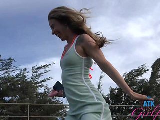 Provocative Ex girlfriend Summer Vixen drops her thong ...