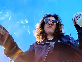 Amateur milf outdoors blowjob and fucking