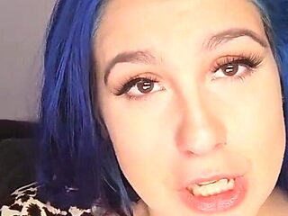 Best Friends Mom Shrinks and Eats You: POV Fantasy Role...