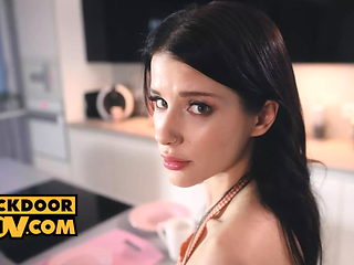 Raunchy Anal Fuck Session with Brunette Hottie Sophie W...