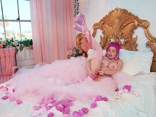 busty hot pink masturbation!