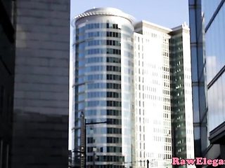 Cheerful date - toy action - Elegant Raw