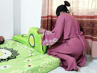 Desi Step Aunt Fucks Stepson For Stealing Money - Benga...