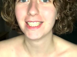 Hot amateur webcam teen masturbates for their fans