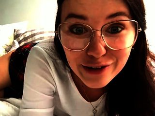 Tattoed Amateur Webcam Girl Hot Dildo Action Masturbation