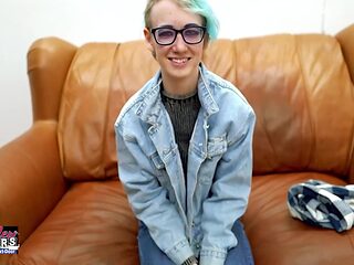 Alternative Raven Cant Wait To Play With Her Pussy And ...