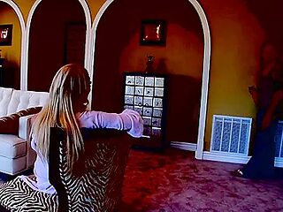 Muscular handyman know how to handle a horny cheating wife