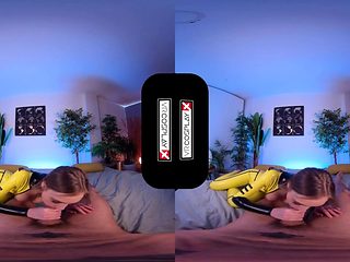 Oxana Chic - Last Chance #Vrsmartphone #pov #teens #booty