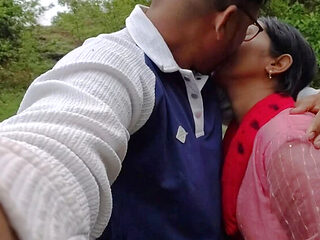 Desi Village Sex: Indian Bhabhi Permi Pooja Fucked in J...