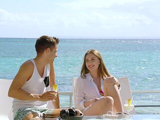 Lustful Latino Alberto &amp; sultry Lena indulge in rau...