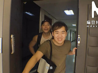 Asian Teen in Tight Pants - Seductive Poses &amp; Hot S...