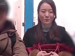 24092マジックミラーの潮吹きギャルd2