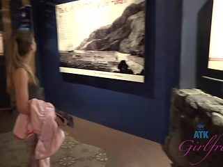 Virtual Vacation In Hawaii With Sydney Cole