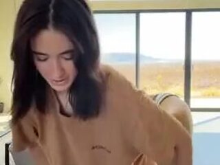 Natalie Roush uber-cute denim (Demi Scott)