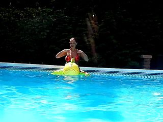 Nikki Gecko Cowboy Video