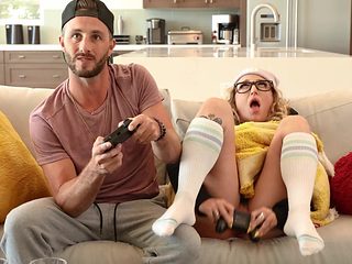 Blonde Susie Stellar enjoys while getting penetrated by...
