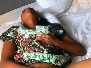 Amateur African thot licked by ebony BBW