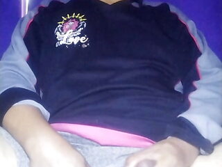 Delicious Pinoy Policemen Great Handjob