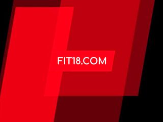 FIT18 - Avery Moon - Skinny and Flexible Yoga Instructo...
