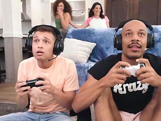 Bald black man joins Willow Ryder &amp; Sarah Arabic fo...