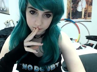 Brunette Solo Webcam Masturbation